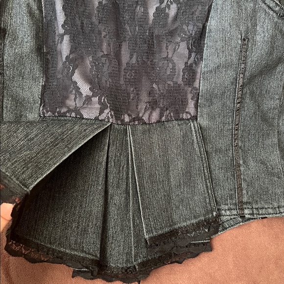 LAL Stylish Gray Button-Up Vest‎ with lace accent back pleated hem size S - Picture 5 of 9